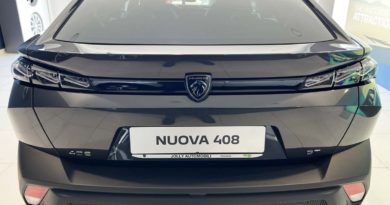 Peugeot 408: nuova, colore Grigio Titanium e in pronta consegna Peugeot posteriore