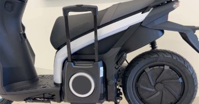 Gruppo Jolly Automobili: non solo auto ma anche scooter (rigorosamente elettrici). Intervista a Giorgio Colaiacovo Seat Mo batteria trolley