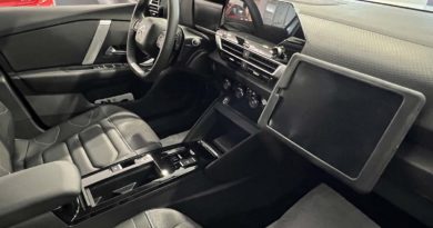 Citroen C3 Citroën C3 Aircross e C4 in pronta consegna con extrasconto fino al 30 Aprile Citroen C interno volante sedili