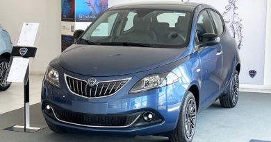 Lancia Ypsilon GPL: fino al 30 Aprile 2023 tua da 189 euro al mese Lancia Ypsilon anteriore
