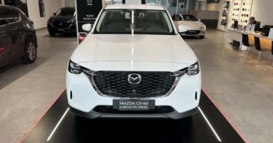 Mazda CX-60: 100 km con meno di 5 lt di carburante. Scopri il turbodiesel di nuova concezione Mazda CX frontale