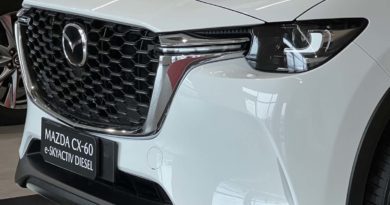 Mazda CX-60: 100 km con meno di 5 lt di carburante. Scopri il turbodiesel di nuova concezione Mazda CX frontale vista laterale