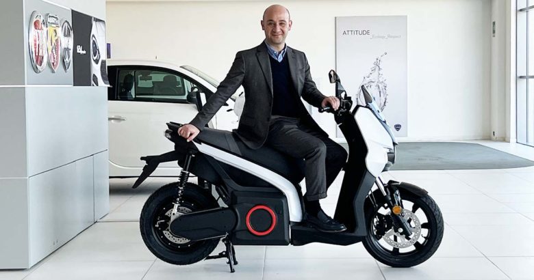 SEAT SEAT MÓ 125, 100% elettrico. Tuo da 99 euro al mese SEAT MO