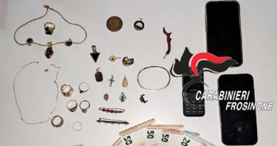 Carabiniere e avvocato farlocchi truffano anziana: arrestati dai veri militari Carabinieri Frosinone