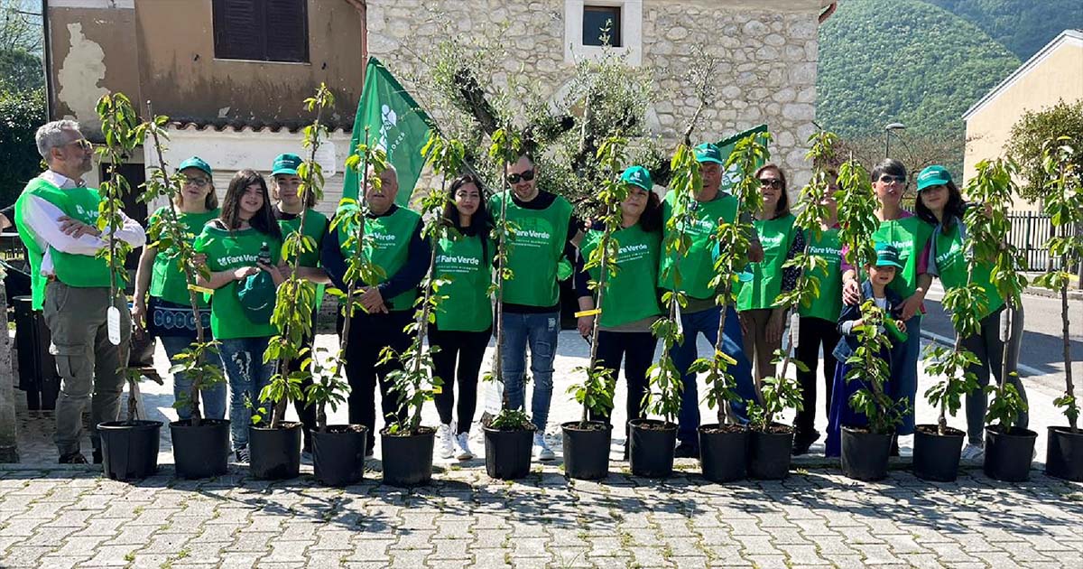"Aiutiamo le Api": il progetto di Fare Verde parte da Villa Latina Fare verde