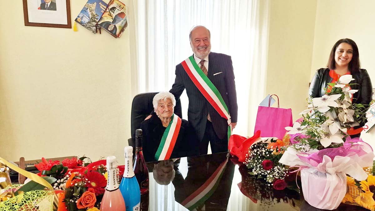 ARCE - Nonna Filomena compie cento anni, comunità arcese in festa anni filomena cinelli copia