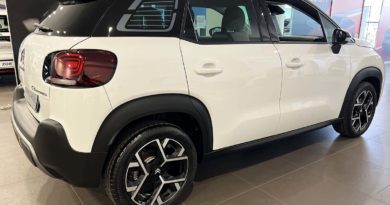 Citroën C3 Aircross km 0 in pronta consegna Citroën C Aircross laterale