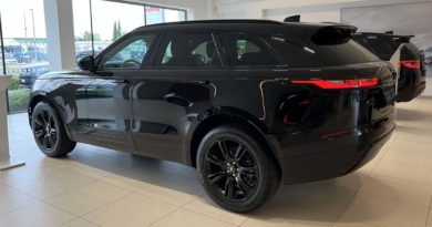 Range Rover Velar: tua da 550 € al mese con Leasing+ Range Rover Velar posteriore e lato guidatore