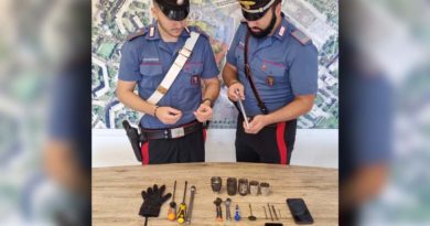 Furti con la tecnica del "key-bumping", 3 arresti a Roma