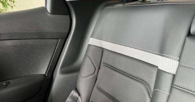 Citroën C4 X in pronta consegna a 27.900 euro Citroën C X particolare interno posteriore
