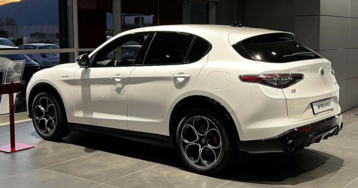 Alfa Romeo Stelvio Sprint: tuo da 450 euro al mese Alfa Romeo Stelvio copia