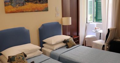Natale romano più sbrilluccicante che mai. Le foto e un bed and breakfast a Roma centro da non perdere g