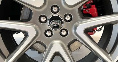 Range Rover Velar: fino al 29 febbraio 2024 tua da 550 euro al mese Range Rover Velar nuova pronta consegna