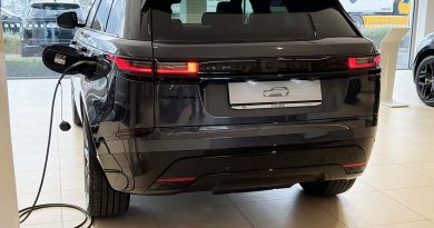 Range Rover Velar: fino al 29 febbraio 2024 tua da 550 euro al mese Range Rover Velar nuova pronta consegna