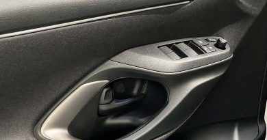 Mazda2 Hybrid 2024: due modalità di guida, un’unica missione Mazda Full Hybrid