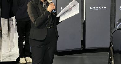 Lancia Ypsilon Nuova Lancia Ypsilon edizione limitata Cassina: il piacere di guidare in un salotto di design Nuova Lancia Ypsilon