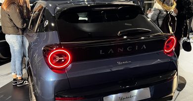 Lancia Ypsilon Nuova Lancia Ypsilon edizione limitata Cassina: il piacere di guidare in un salotto di design Nuova Lancia Ypsilon
