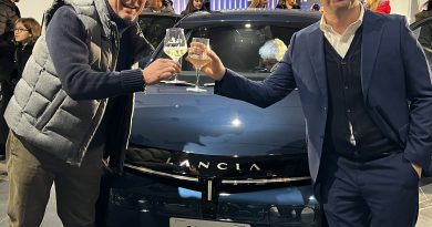 Lancia Ypsilon Nuova Lancia Ypsilon edizione limitata Cassina: il piacere di guidare in un salotto di design Nuova Lancia Ypsilon