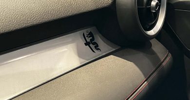 Alfa Romeo Tonale interni anteriori