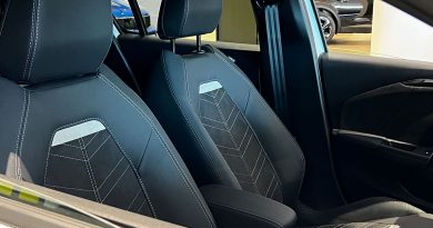 Opel Corsa interni anteriori