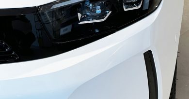 Opel Corsa particolare anteriore