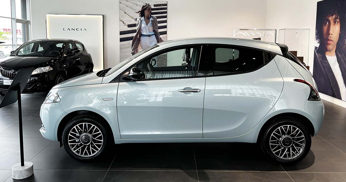 LANCIA YPSILON