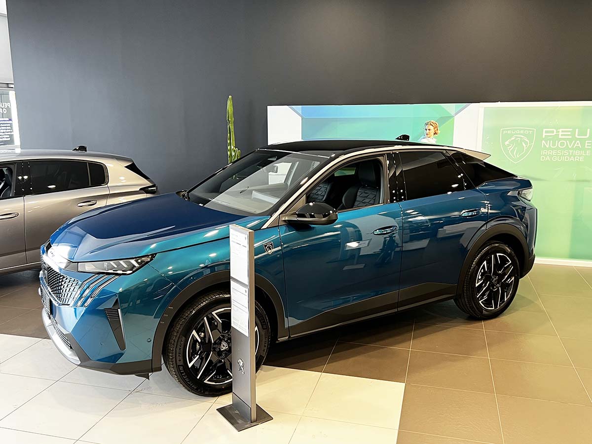 NUOVO PEUGEOT