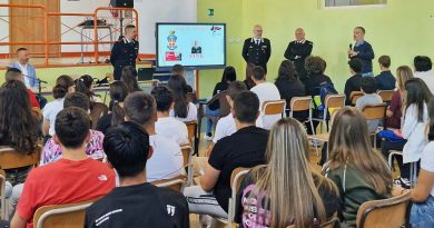Carabinieri scuola