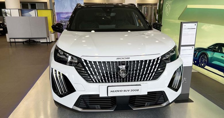 Nuovo Peugeot frontale