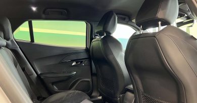 Nuovo Peugeot interni posteriori