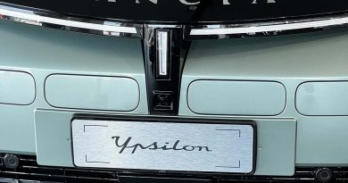 Nuova Lancia Ypsilon particolare anteriore