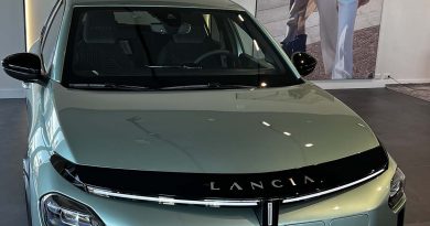 Nuova Lancia Ypsilon vista anteriore
