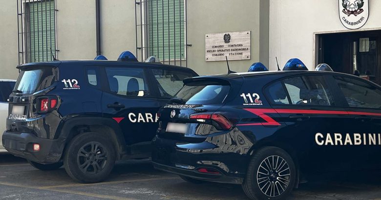 Carabinieri copertina