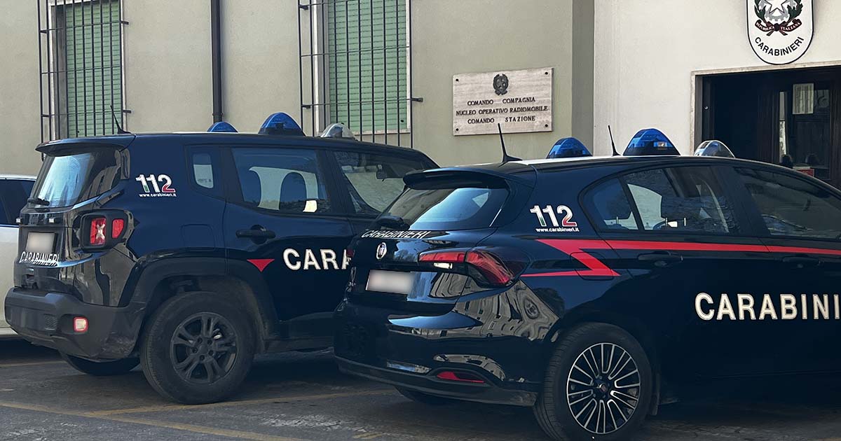 Carabinieri copertina