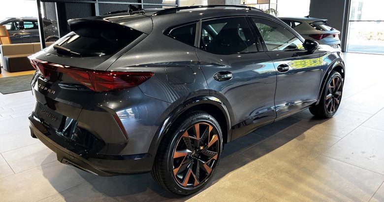 Nuova Cupra Formentor copia