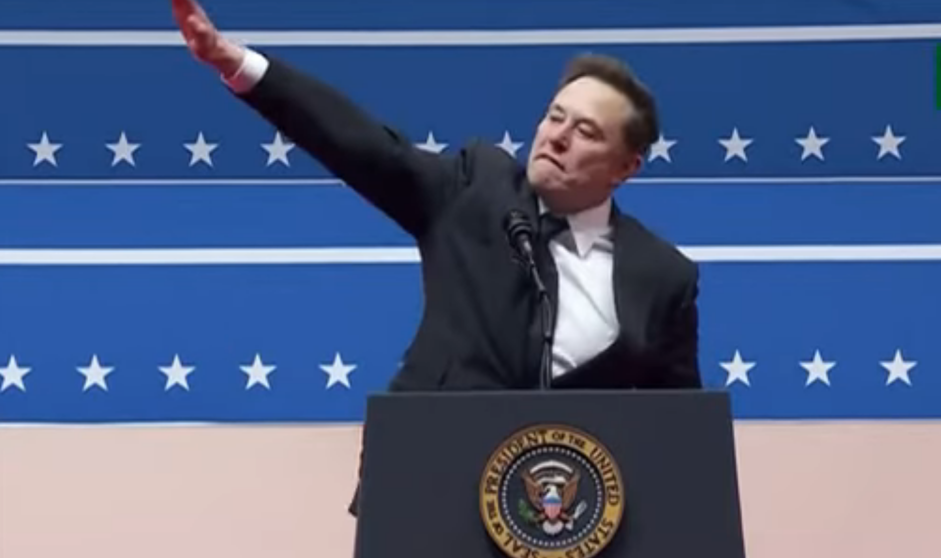 Screenshot at () Musk tra le polemiche dopo lo show all’insediamento di Trump YouTube