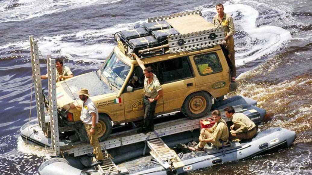 Land Rover Defender 1 Land Rover Defender