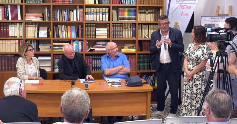 Monsignor Vincenzo Paglia interviene al convegno sull’intelligenza artificiale a Filettino