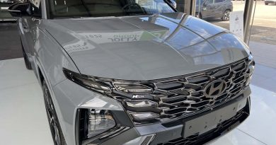 Hyundai Tucson N frontale vista lato passeggero