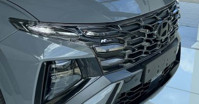 Hyundai Tucson N frontale vista lato passeggero