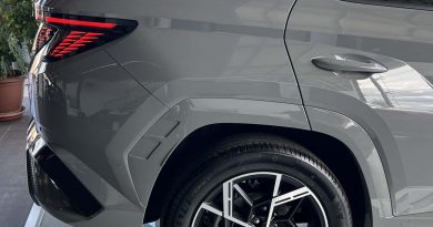 Hyundai Tucson N vista laterale posteriore