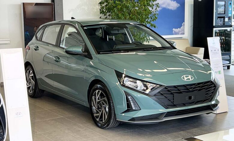 Hyundai i