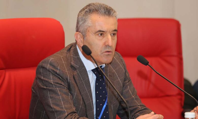 Luigi Urbani ()