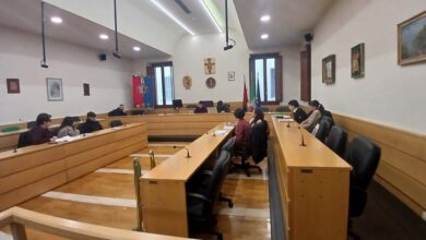 Foto seduta () copia