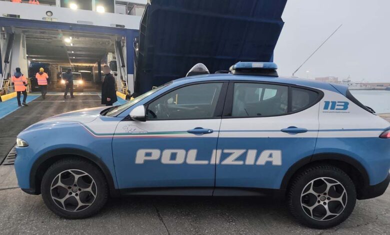 POLIZIA RIMPATRIO copia