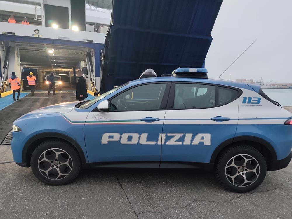 POLIZIA RIMPATRIO copia
