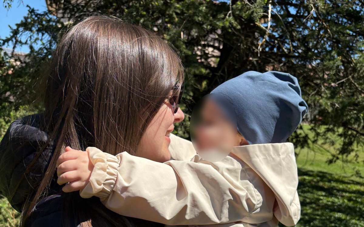 Veronica Sorge con il piccolo Leonardo copia