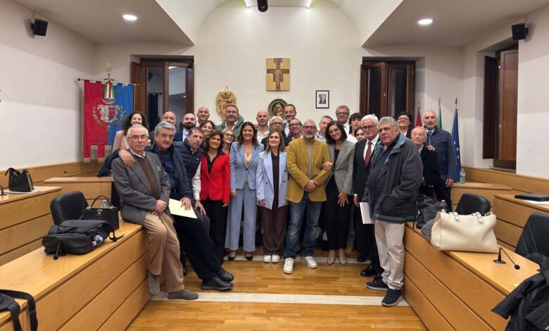 Foto di gruppo ° anniversario consiglio comunale Ceccano copia