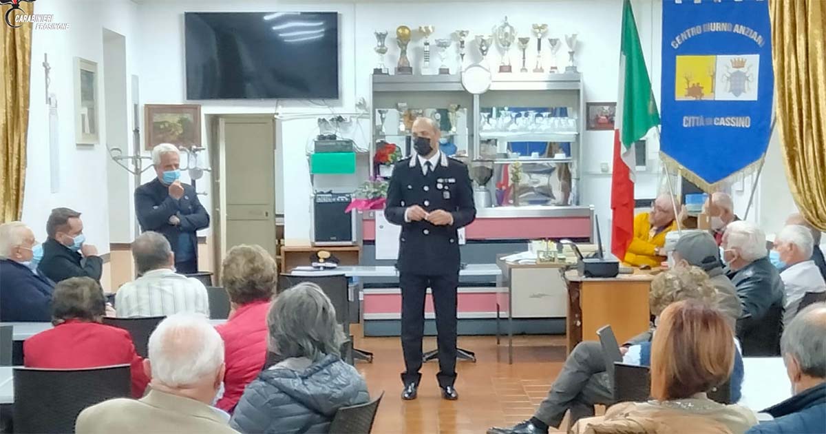 Cassino Carabinieri: incontro per la prevenzione delle truffe agli anziani Carabinieri centro anziani