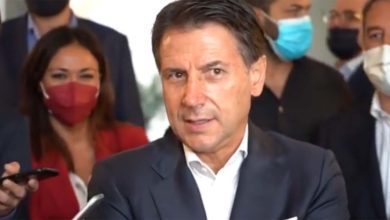 Giuseppe Conte: «Giù le mani dal Reddito di Cittadinanza. Salvini e Meloni contro sostegni alle persone» Giuseppe Conte